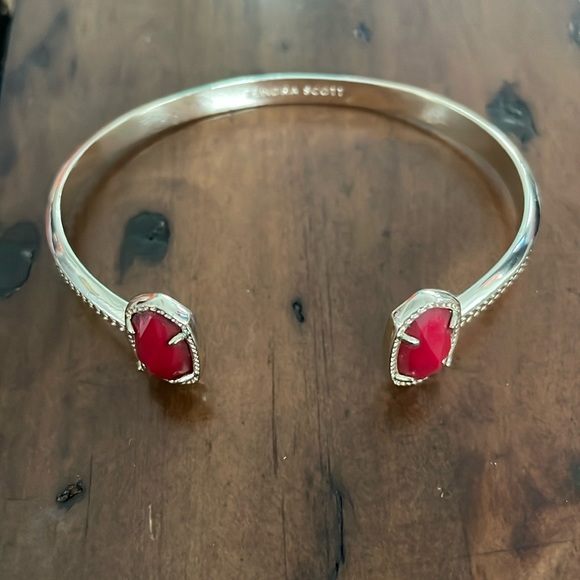 Kendra Scott Jewelry - Kendra Scott gold cuff bracelet with red / garnet stone